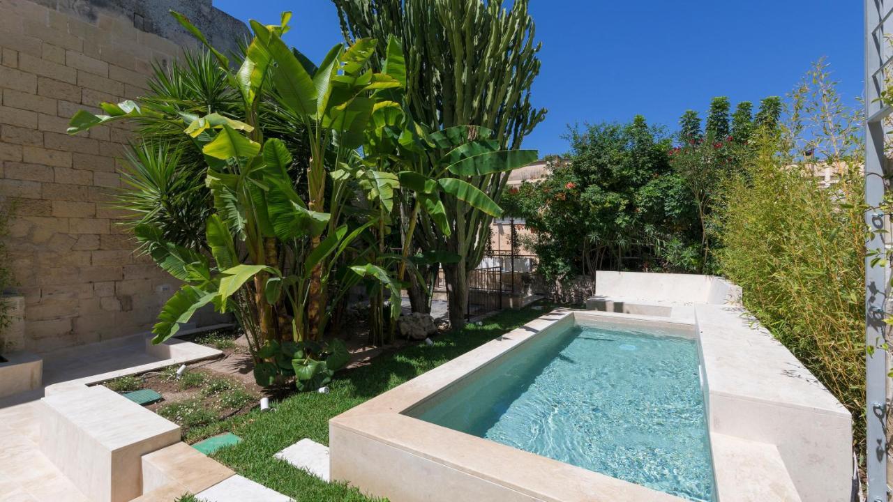 Palazzo Acquaviva - Il Giardino Sospeso Apartment Lecce Exterior photo